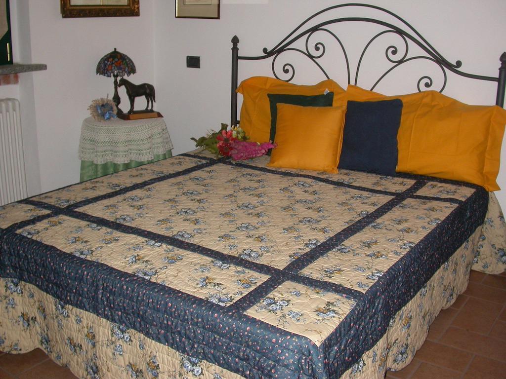 Agriturismo Maiocchi Βίλα Borgarello Δωμάτιο φωτογραφία